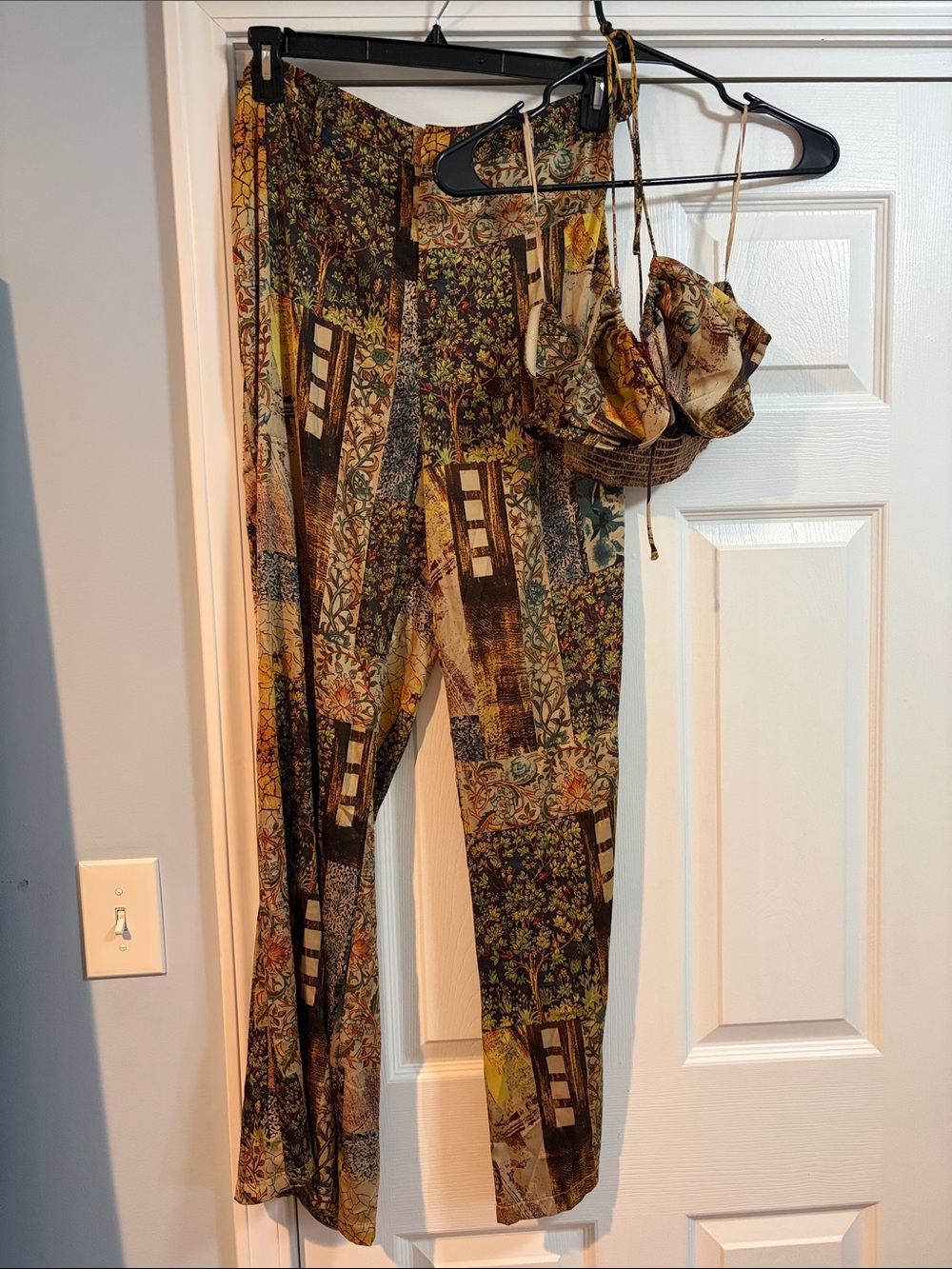 Boho Printed Wide-Leg Women’s Pants With Matching Crop Top.